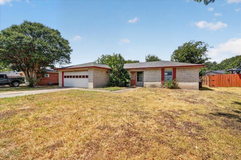 203 Myrtle Avenue, Waxahachie, TX 75165 — photo 2