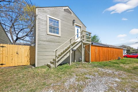 115 S Morris Street 1/2, McKinney, TX 75069 — photo 2