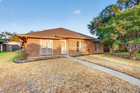 2102 Glenbrook Meadows Drive, Garland, TX 75040 — photo 2