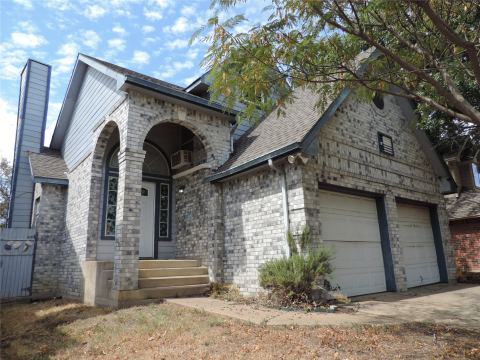 6825 W Driffield Court, North Richland Hills