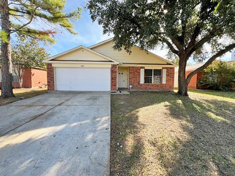1021 Beechwood Drive, Denton
