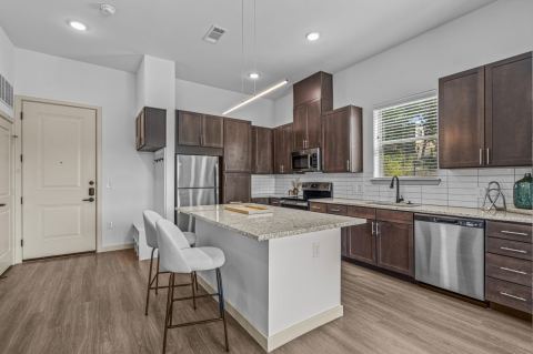 3120 E Park Row Drive 2208, Arlington