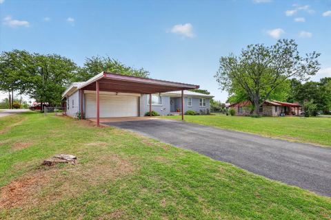 624 N Avenue A, Springtown, TX 76082 — photo 2