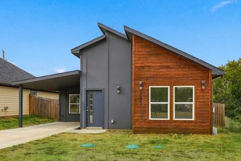 3023 Brazos River Drive, Granbury