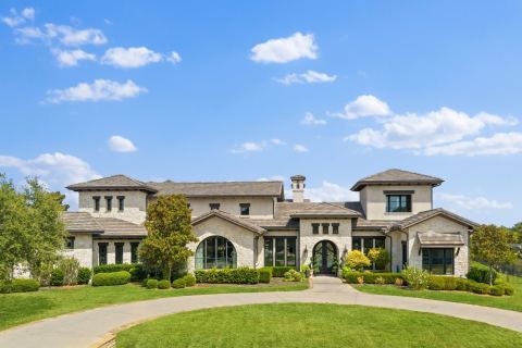 914 Foxglove Trail, Fairview