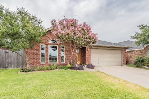 7403 Fossil Lake Drive, Arlington, TX 76002 — photo 2