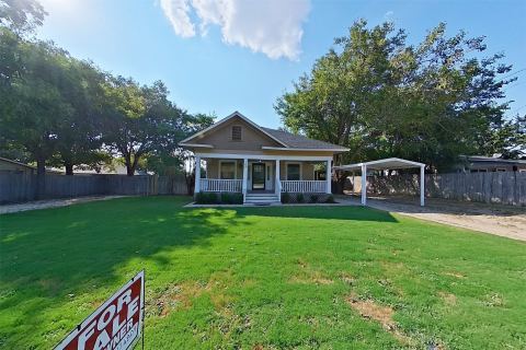108 S 2nd Street, Godley