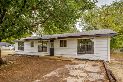 703 Odell Street, Cleburne