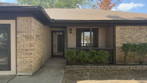 749 James Circle, Burleson, TX 76028 — photo 3