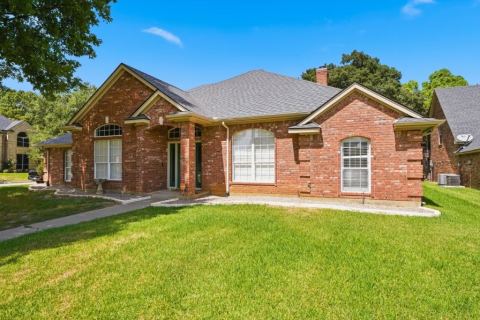 1005 Saint Andrews Drive, Mansfield, TX 76063 — photo 2