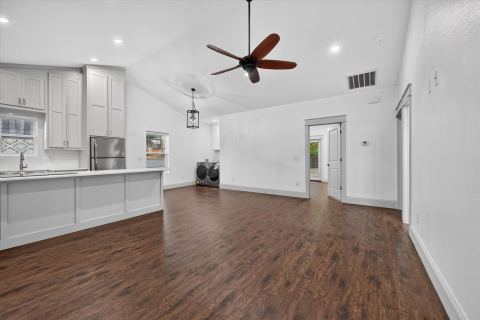 1216 W Nelson Street, Denison, TX 75020 — photo 2
