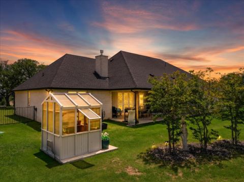 161 Helton Drive, Granbury, TX 76049 — photo 2