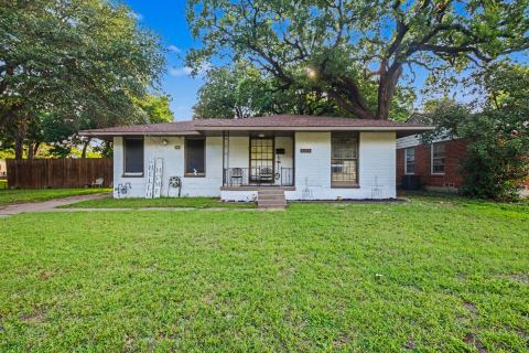 1003 Ash Street, Irving