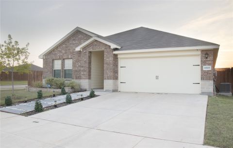 9501 Mountain Mint Drive, Fort Worth, TX 76131 — photo 2