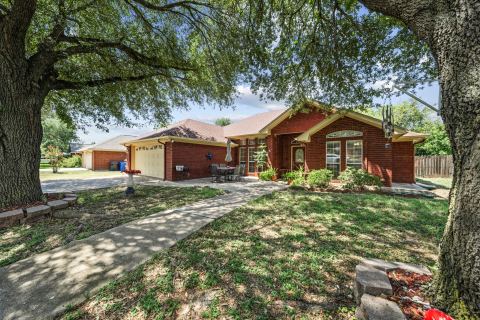 10127 Cougar Ridge Parkway, Waco