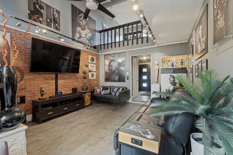 606 Campana Court, Irving, TX 75061 — photo 2