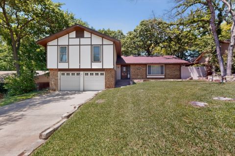 3411 Sheffield Drive, Arlington