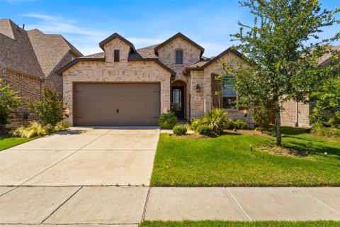 1916 Pelham Drive, Aubrey, TX 76227 — photo 3