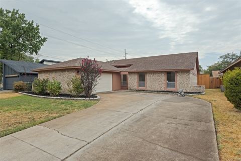 2205 Phoenix Drive, Garland, TX 75040 — photo 2
