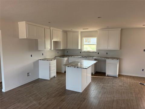 1008 Virgil Court, Springtown, TX 76082 — photo 2