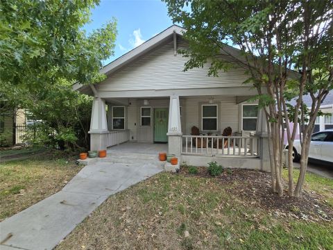 618 N Clinton Avenue, Dallas