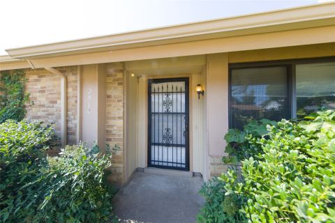 2814 Lancer Lane, Garland, TX 75044 — photo 2