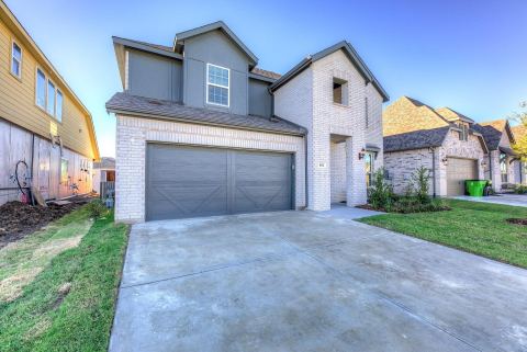1012 Rosebay Drive, Justin, TX 76247 — photo 2