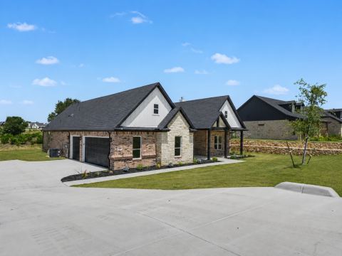 328 Slimp Bluff Avenue, Azle, TX 76020 — photo 3
