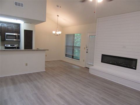 7522 Holly Hill Drive 18, Dallas, TX 75231 — photo 3