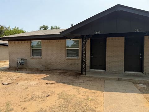 2507 Normont Circle, Fort Worth
