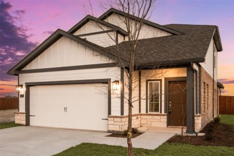 136 Cranz Farm Drive, Saginaw