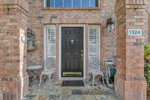 1324 Black Oak Drive, Carrollton, TX 75007 — photo 2