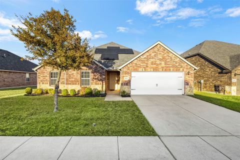 1547 Meadowlake Drive, Waxahachie