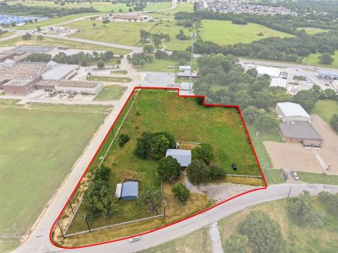 820 Goshen Road, Springtown, TX 76082 — photo 3