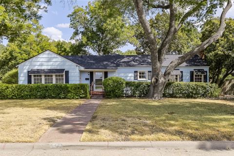 606 Bryson Street, Waxahachie