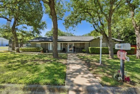 1001 NW 11th Street, Mineral Wells