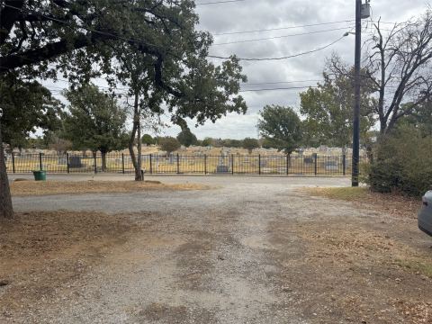 708 IOOF Street B, Denton, TX 76201 — photo 3
