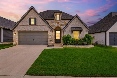 2449 Lazy Dog Lane, Northlake