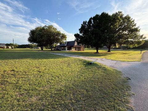 221 Timberview Court, Argyle, TX 76226 — photo 2