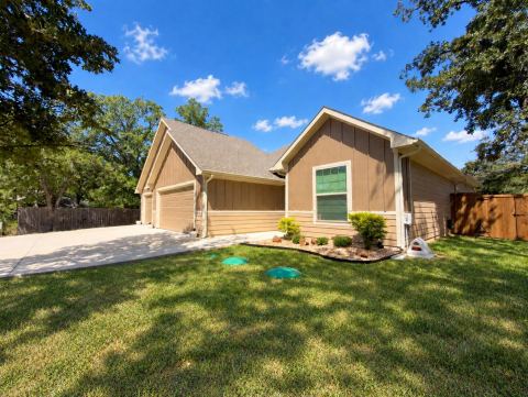 214 Colt Drive, Lake Kiowa, TX 76240 — photo 2