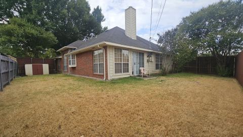 827 Quail Brook Drive, Arlington, TX 76001 — photo 3
