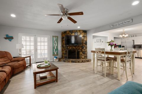 1205 Denmark Street, Grand Prairie
