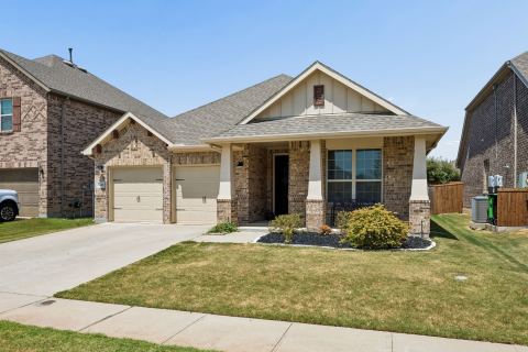 1605 Ridge Creek Lane, Aubrey, TX 76227 — photo 2