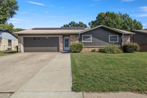 2523 Avonhill Drive, Arlington