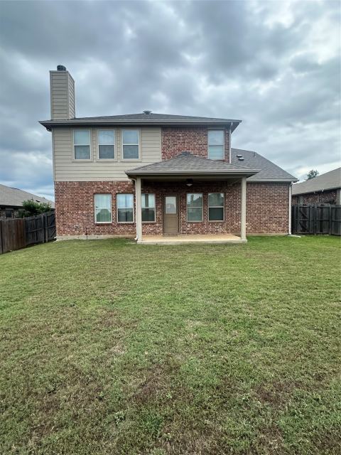 8404 Sioux Trail, Aubrey, TX 76227 — photo 2