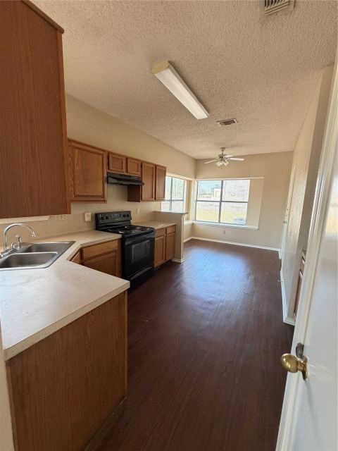 425 Horse Shoe Bend, Mesquite, TX 75149 — photo 3