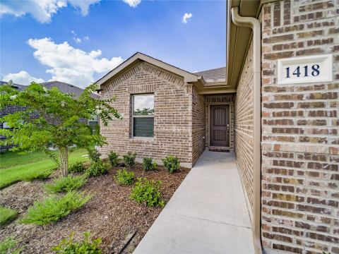1418 Brindle Drive, Greenville, TX 75402 — photo 2