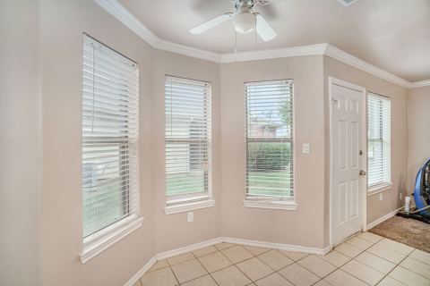 542 Mast Court, Crowley, TX 76036 — photo 3