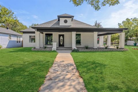 700 N Church Street, Decatur, TX 76234 — photo 2