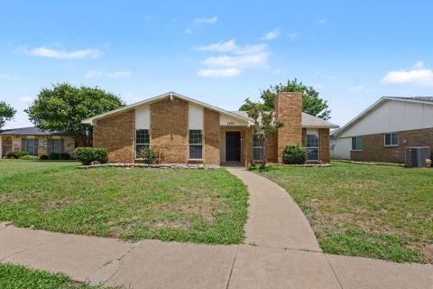 1205 Crestwood Court, Allen, TX 75002 — photo 3